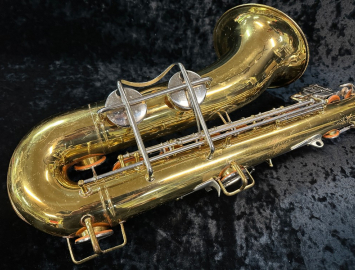 Photo Bargain Bin Price! Vintage Buescher 400 Tenor Sax in Gold Lacquer, Serial #472969